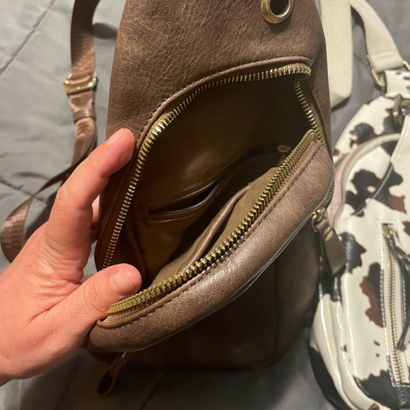 Stylish Brown and Cow Print Crossbody Bags - Picture 2 of 7